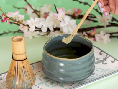 Matcha : bienfaits, consommation et accessoires indispensables pour une routine matinale réussie Matcha : bienfaits, consommation et accessoires indispensables pour une routine matinale réussie