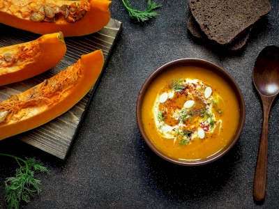 Velouté de potiron aux Saint-Jacques et thé noir noisette Velouté de potiron aux Saint-Jacques et thé noir noisette