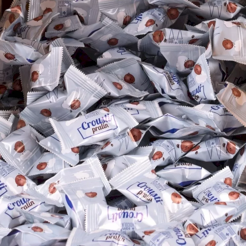 Crousti pralin : billes soufflées enrobées de chocolat  Crousti pralin : billes soufflées enrobées de chocolat